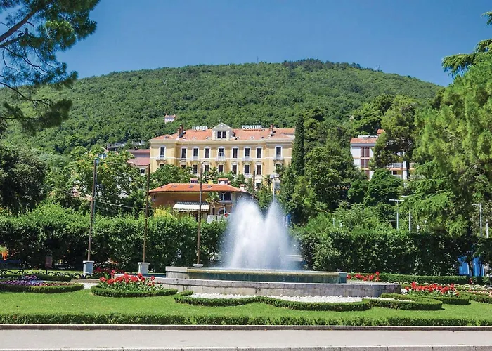 Appartement Awesome In With Wifi Opatija