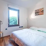 Awesome In With House Sea View